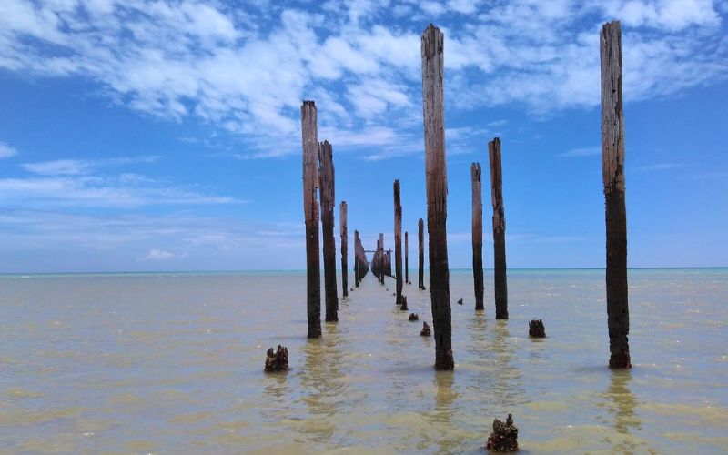Pier destruído de Cumuruxatiba.