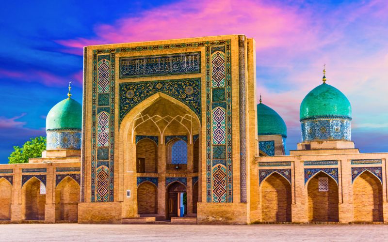 A Mesquita Khast Imam, em Tashkent, no Uzbequistão