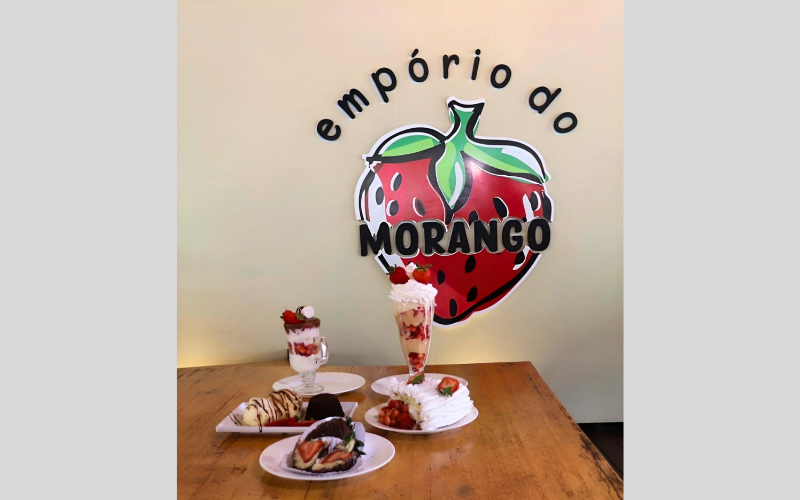 Sobremesas do Empório do Morango.